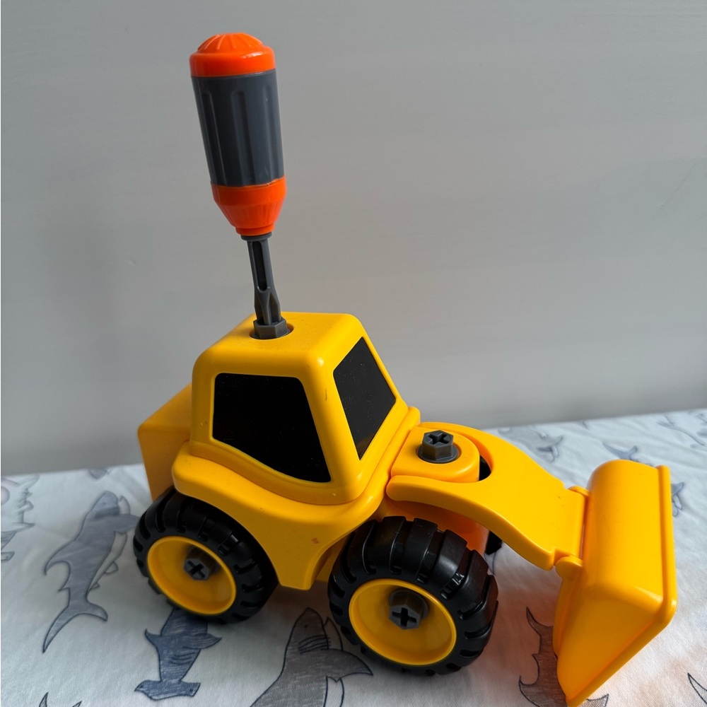 Construction Vehicles - Toy Set - Picture 3 of 6